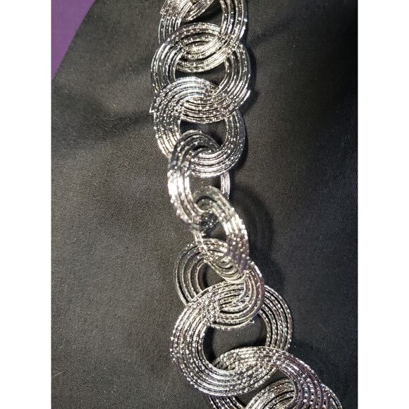 Cato "C Est. 1946" Silver Tone Ring Necklace, Graduating Linked Swirl Rings, NWT - Picture 3 of 14